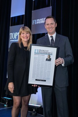 Sylvie Demers, présidente, Direction du Québec, Groupe Banque TD, et Joe Glionna, président, Newcom Media Inc. (Groupe CNW/Groupe Banque TD) Sylvie Demers, présidente, Direction du Québec, Groupe Banque TD, et Joe Glionna, président, Newcom Media Inc. (Groupe CNW/Groupe Banque TD)