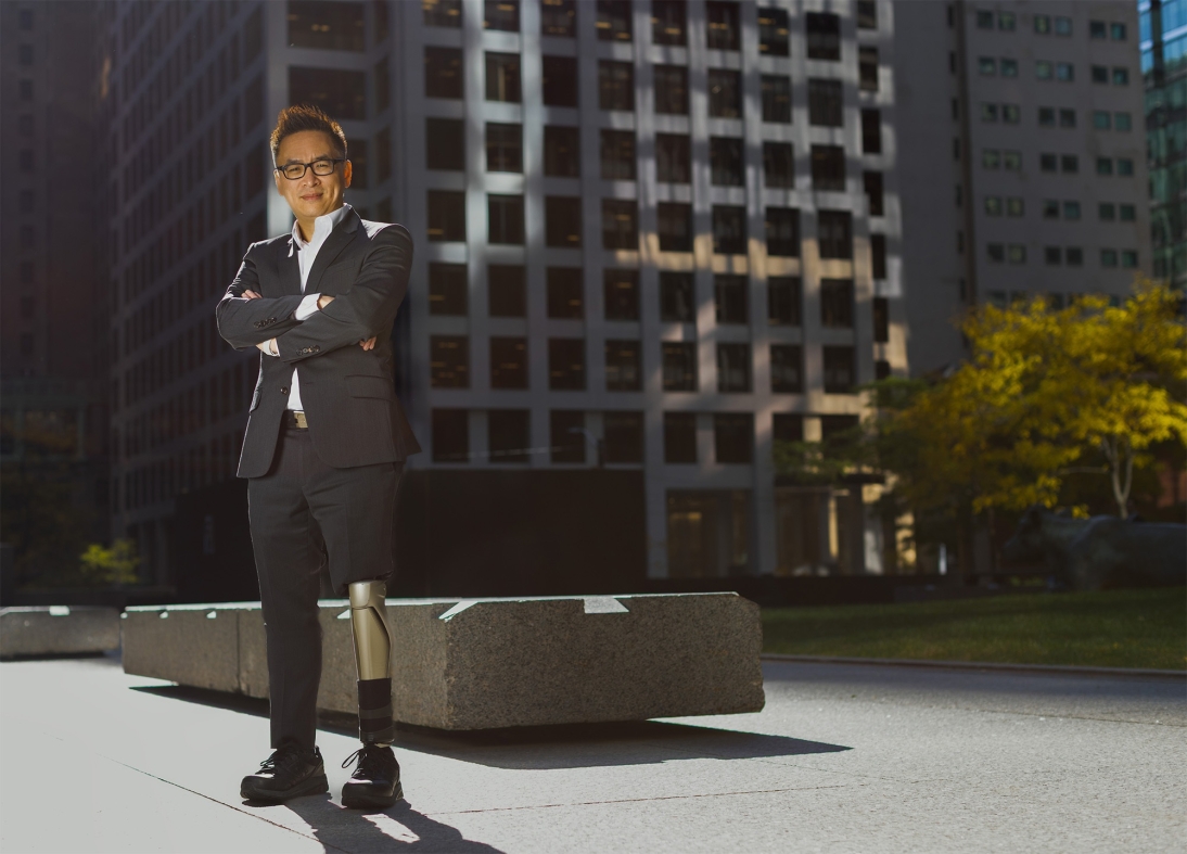 « Chaque pas est une victoire » : un collègue transforme l’adversité en force