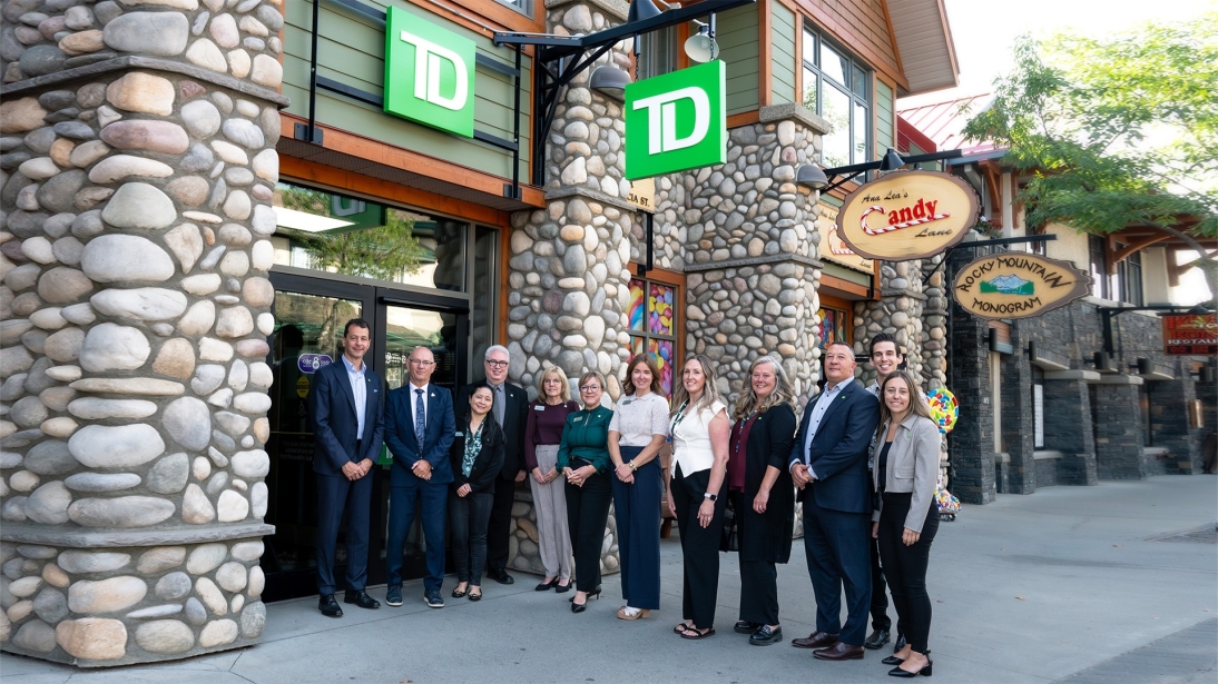 Succursale avec vue : incursion dans la nouvelle succursale TD au cœur des montagnes de Jasper