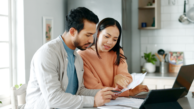 La Banque du Canada baisse son taux de financement. Voici ce que cela pourrait signifier pour vous.