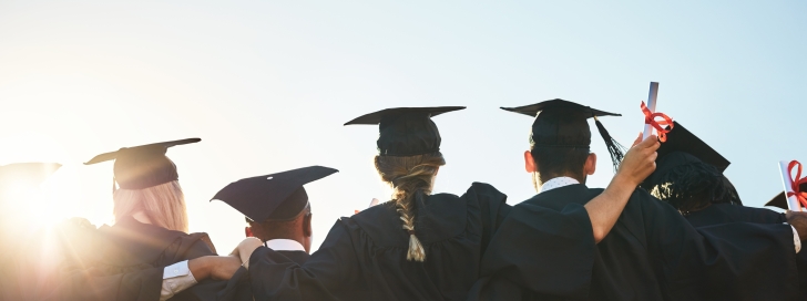 Photo des étudiants en fin de diplôme